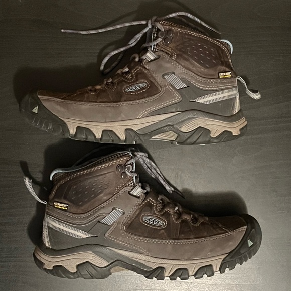 Keen Women's Targhee III Waterproof Boot Magnet/Atlantic Blue - Picture 13 of 15